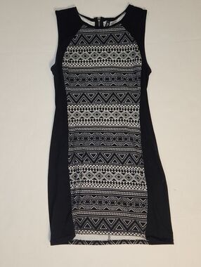 VTG Y2K H&M Divided Black White Geometric Tribal Bodycon Mini Dress Medium M EUC
